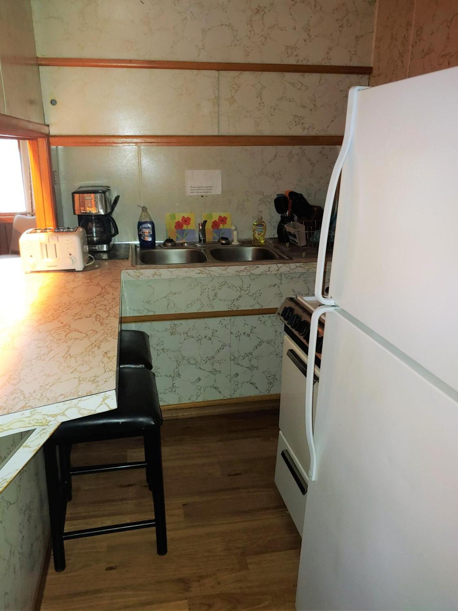 Iron River Lakeshore Motel Ice Lake מראה חיצוני תמונה